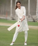 Duchess of Cambridge plays cricket