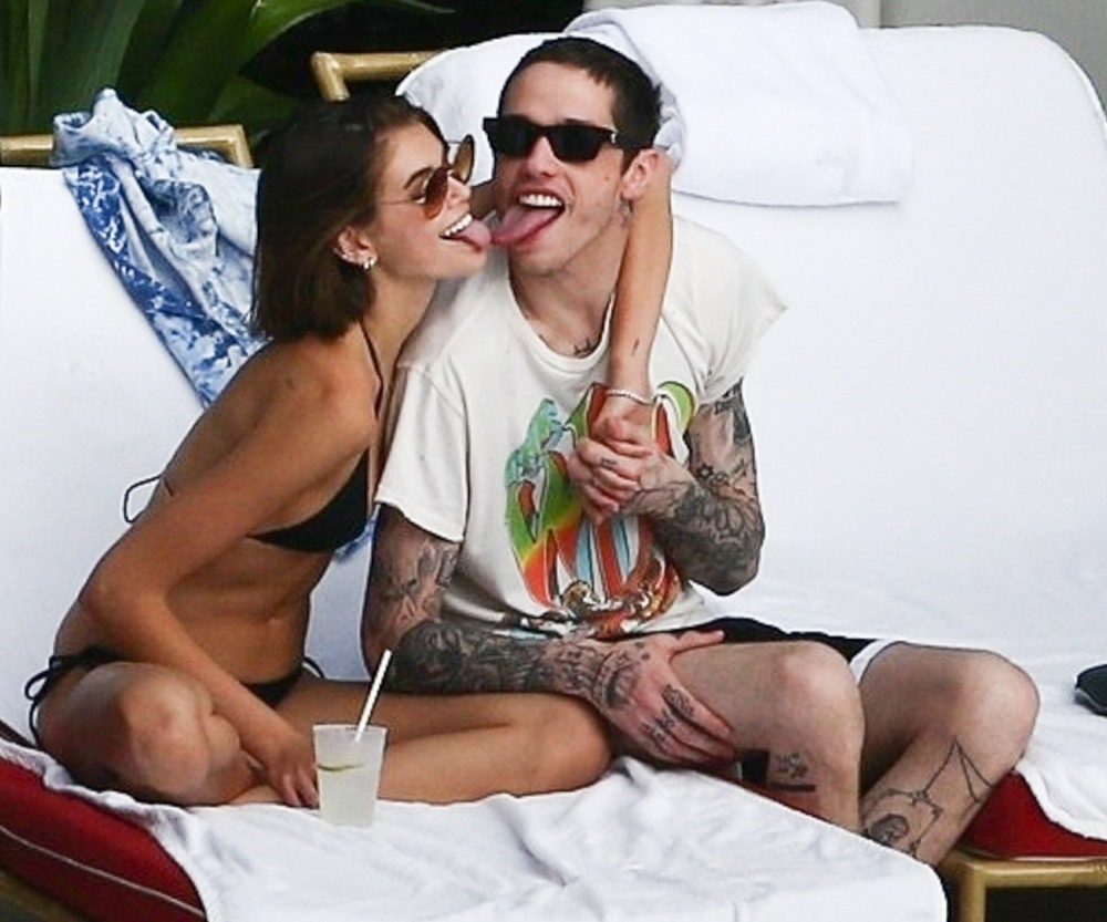 Kaia Gerber and Pete Davidson enjoying the Miami weather by the pool