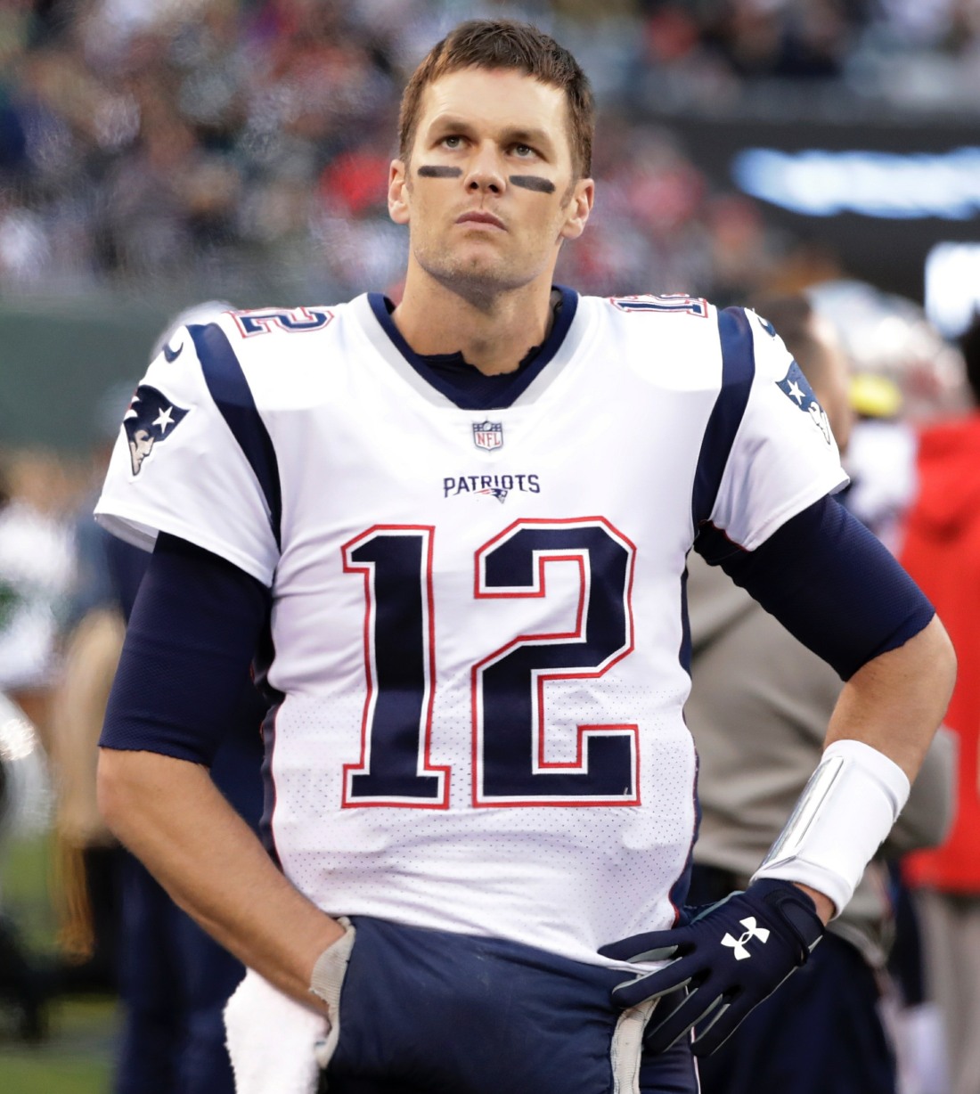New England Patriots Quarterback Tom Brady plays against the NY Jets at the Giants Stadium