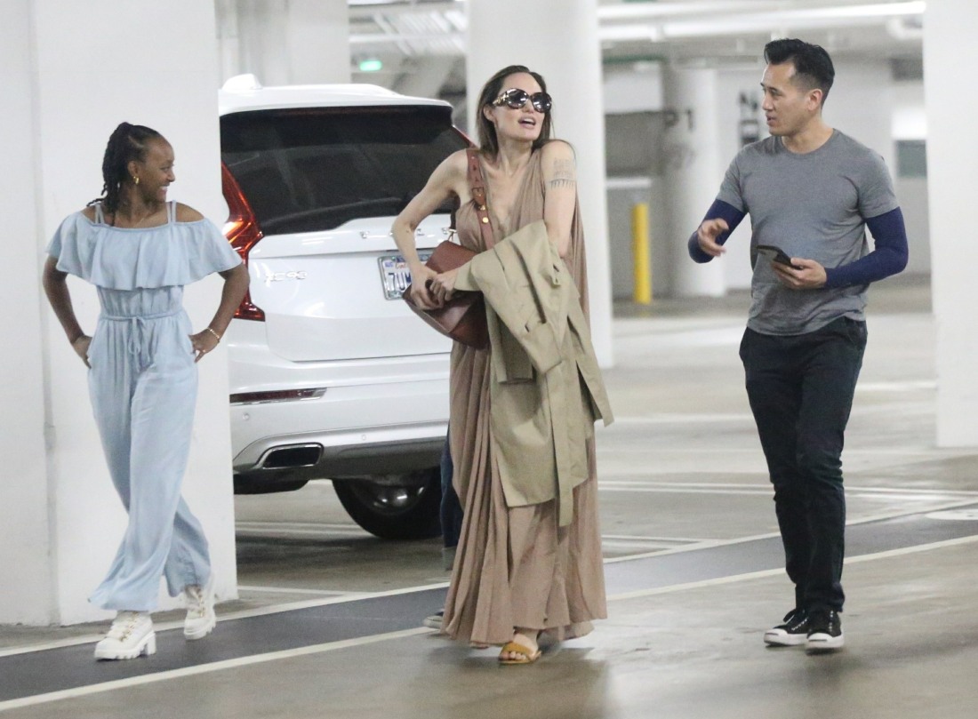 Angelina Jolie shops with her two daughters Vivian and Sahara at the Century City Mall