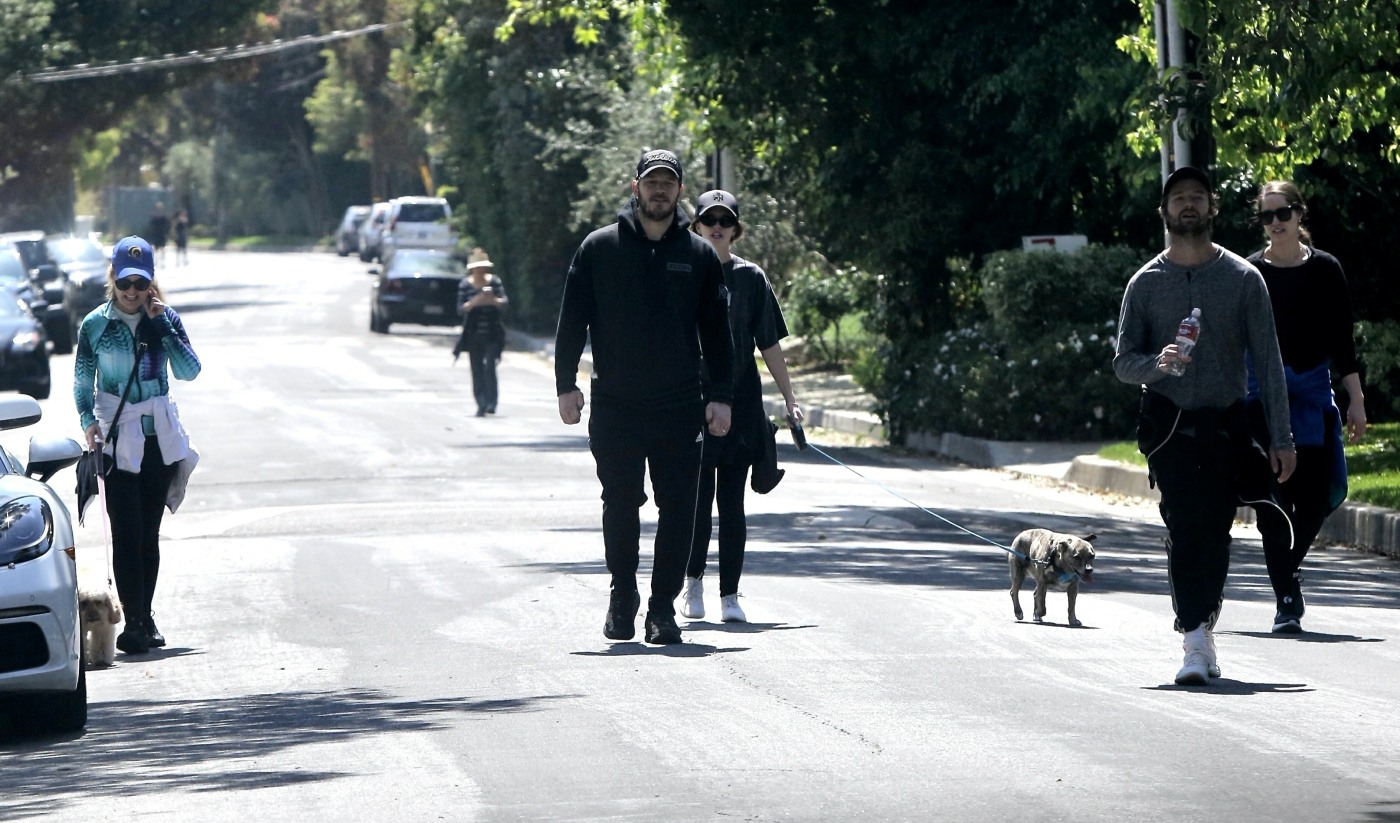 Chris Pratt and Katherine Schwarzenegger go for a walk the extended family