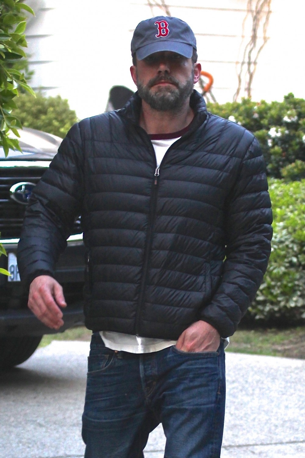 Ben Affleck exits Jennifer Garner's home after 4 hour visit