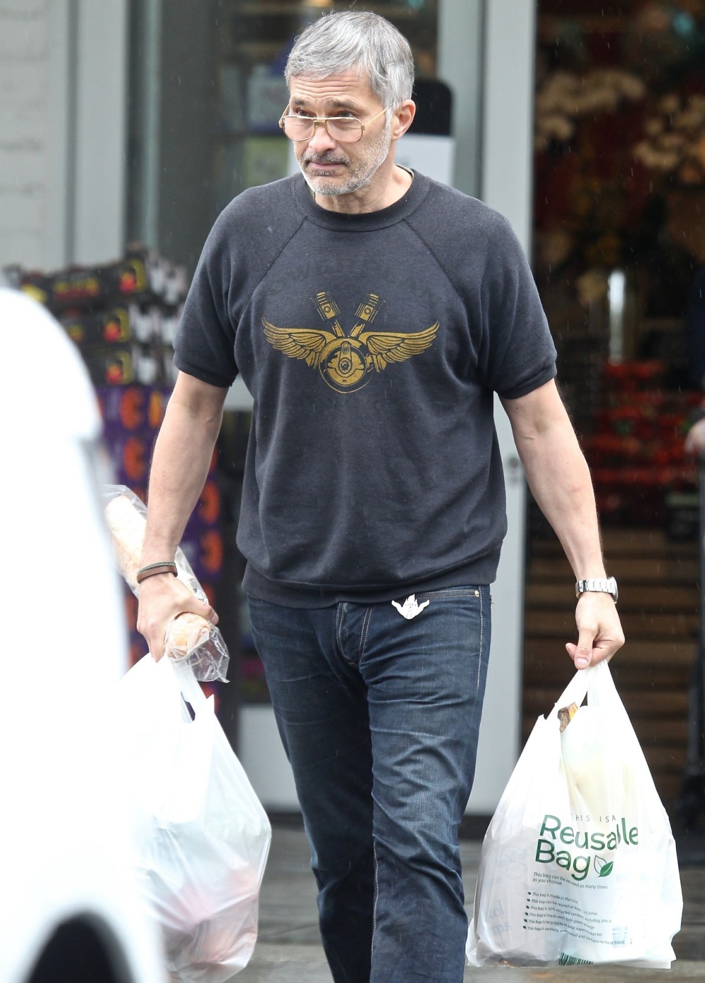 Olivier Martinez gets his usual Baguette at Bristol Farms