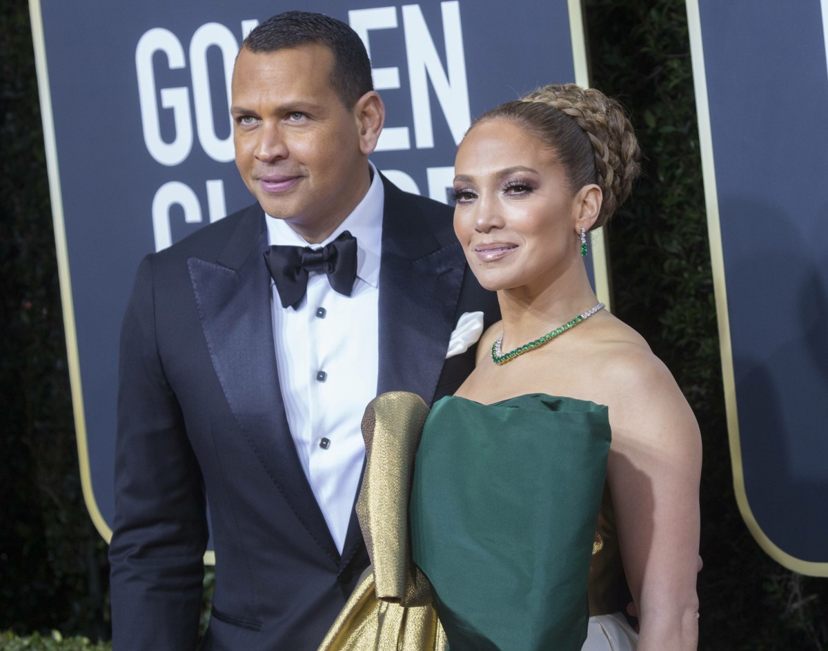 Jennifer Lopez and Alex Rodriguez (r) attend the 77th Annual Golden Globe Awards, Golden Globes, at Hotel Beverly Hilton in Beverly Hills, Los Angeles, USA, on 05 January 2020. | usage worldwide
