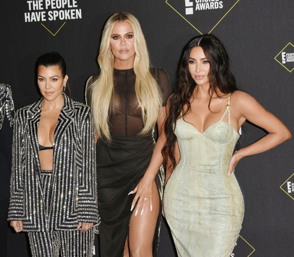 Kris Jenner,Kourtney Kardashian,Khloe Kardashian, Kim Kardashian attends the 2019 E Peoples Choice Awards at Barker Hangar on November 10, 2019 in Santa Monica, California © Jill Johnson/jpistudios.com