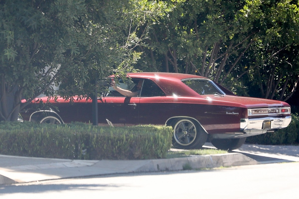 Ben Affleck goes for a ride on his classic car!