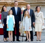 Spanish royal family visits Easter mass