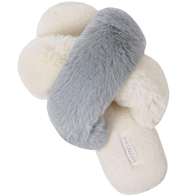 Amazon_FurryFancySlippers2