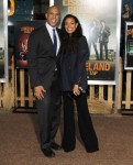 Rosario Dawson, Cory Booker attendstthe premiere of "Zombieland: Double Tap" in Los Angeles