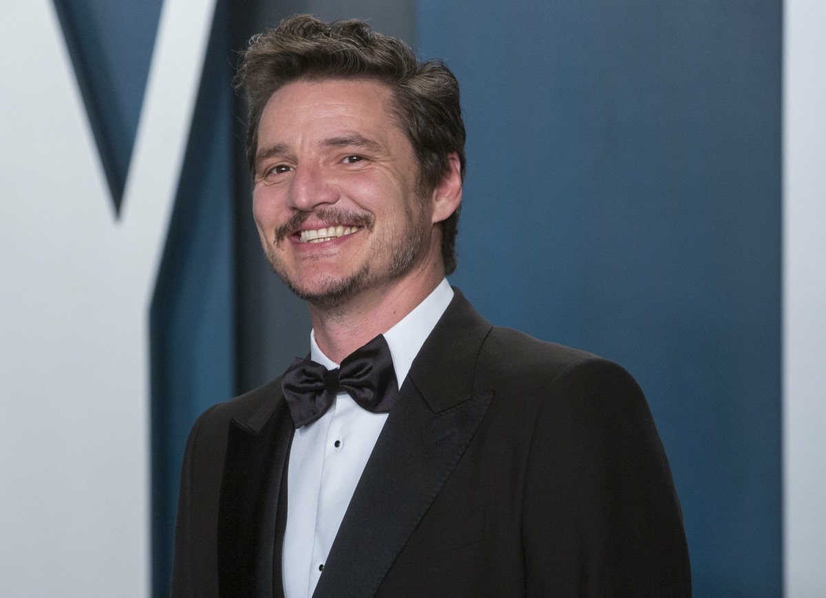 Pedro Pascal attends the Vanity Fair Oscar Party at Wallis Annenberg Center for the Performing Arts...