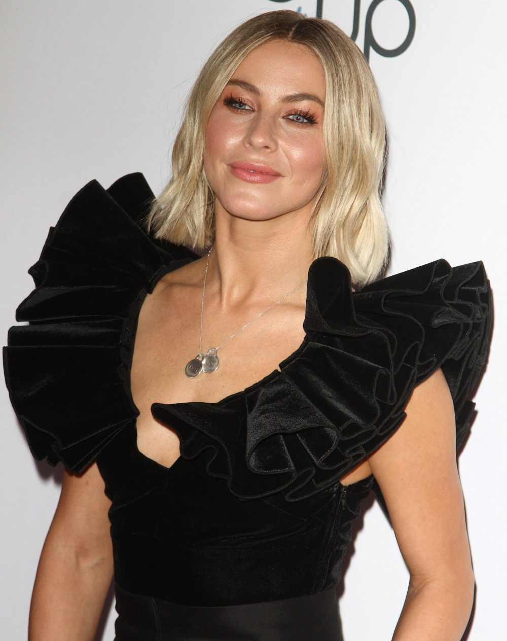 Julianne Hough attends The 2nd Annual Girl Up Girlhero Awards in Los Angeles on Sunday, October 13th, 2019