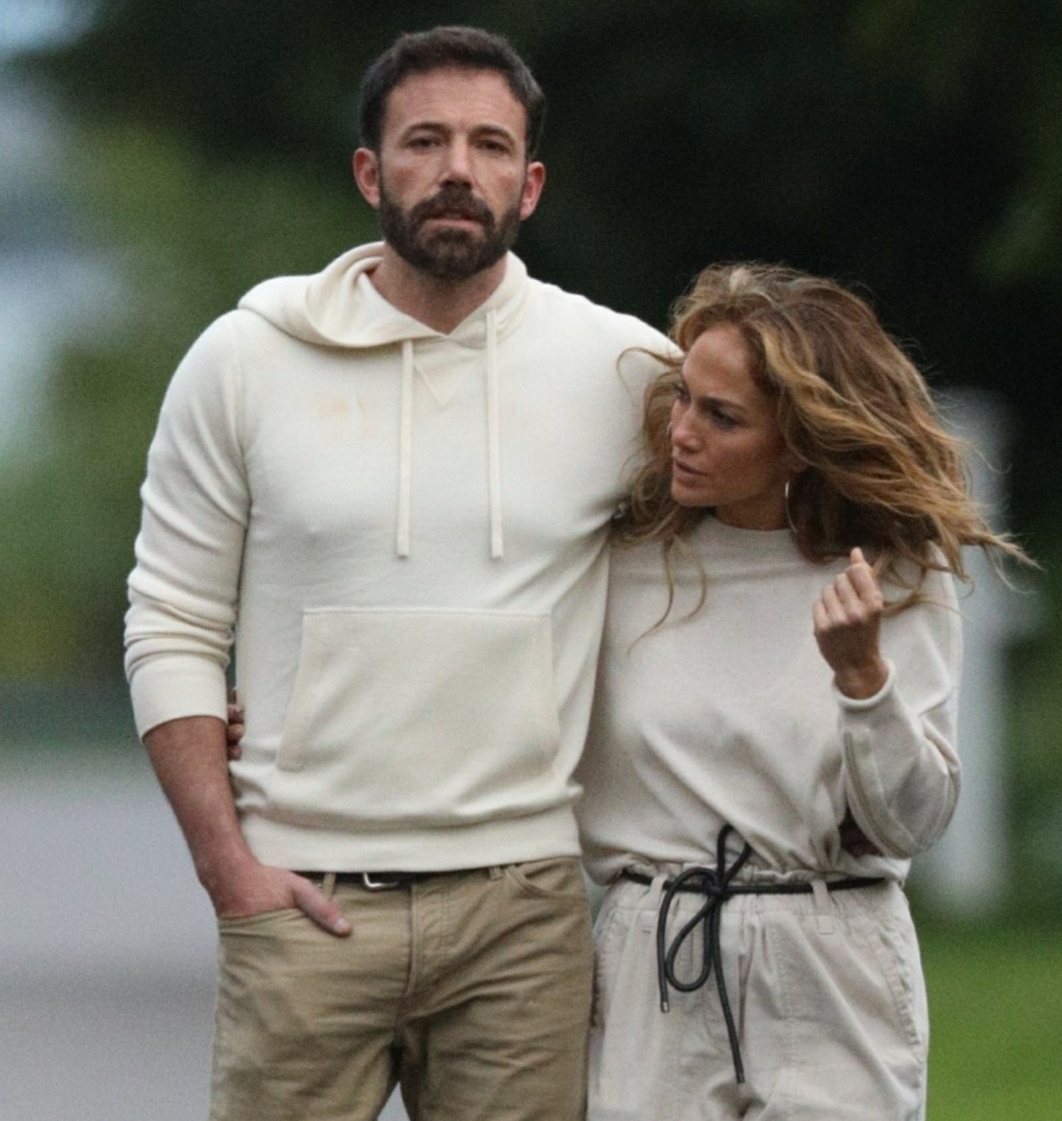 Jennifer Lopez and Ben Affleck go for an evening stroll in The Hamptons
