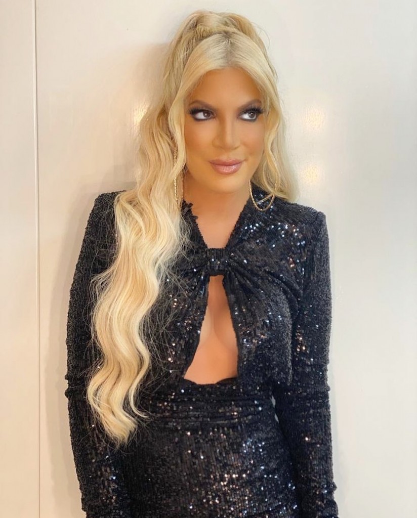 Tori_Spelling_Glam