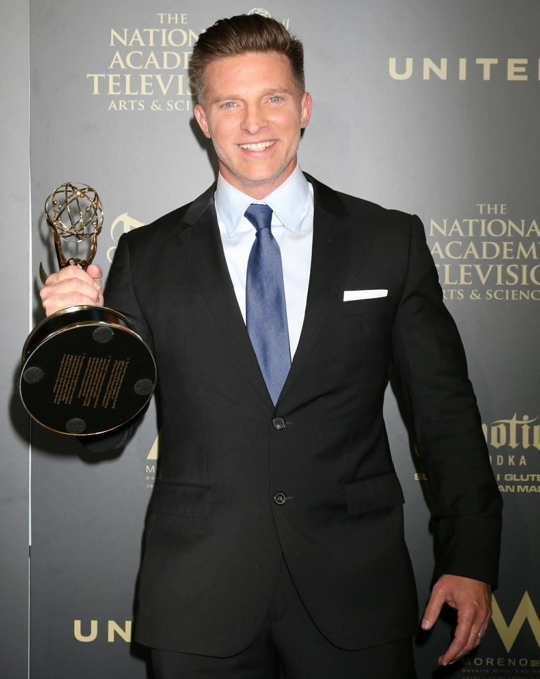 Steve Burton, Best Supporting Actor for The Young and The Restless  at the 44th Daytime Emmy Awards - Press Room, Pasadena Civic Auditorium, Pasadena, CA 04-30-17