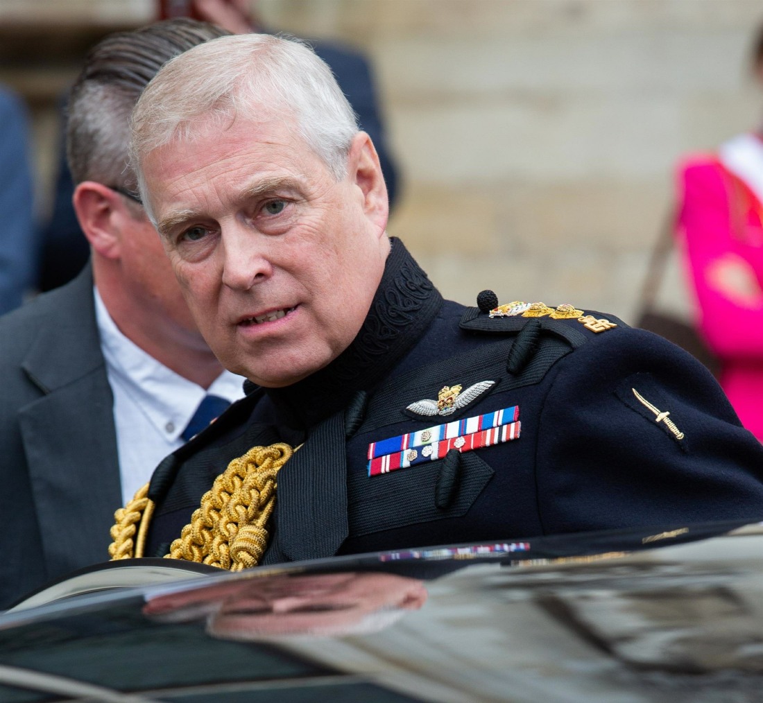 Questioned for his connection with Jeffrey Epstein, Prince Andrew "puts an end to his public commitments" **FILE PHOTOS**
