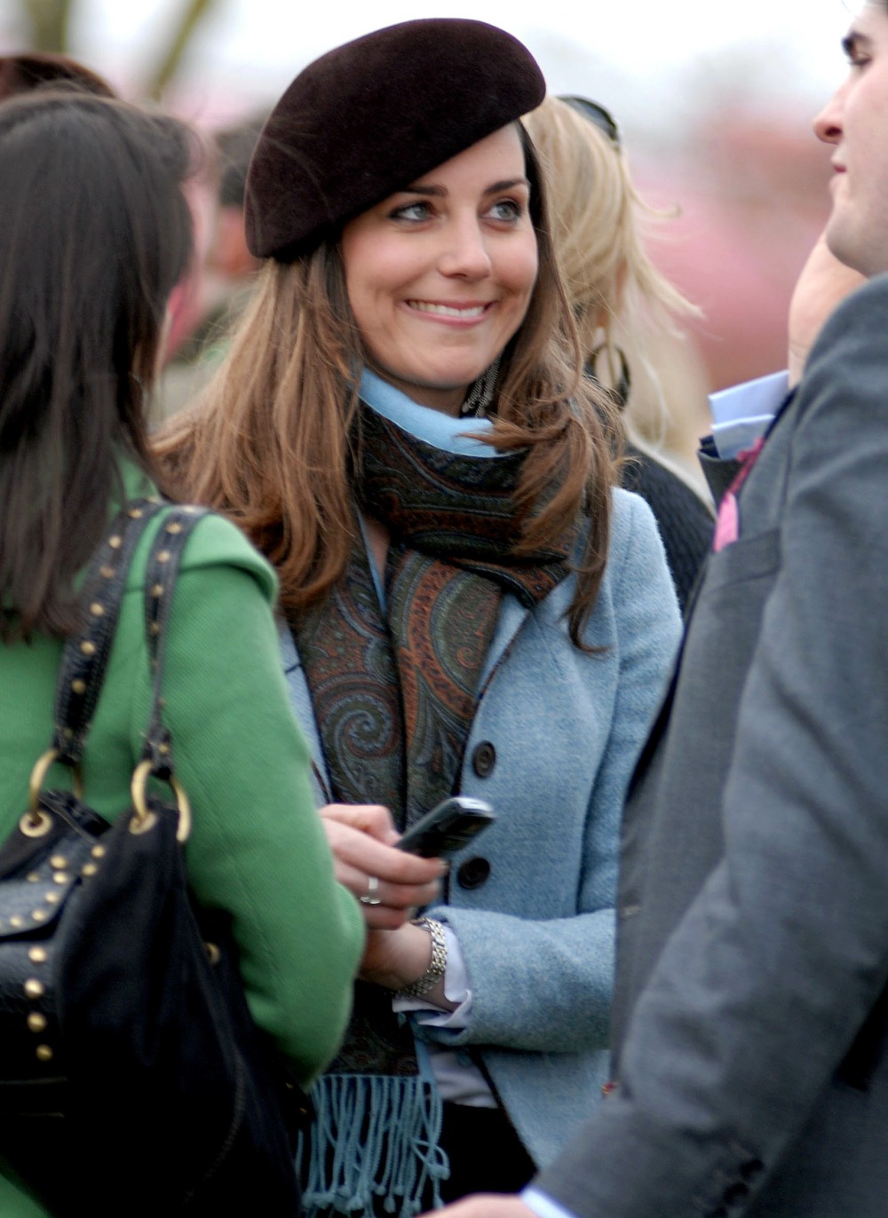 Kate Middleton relaxes at the Cheltenham Festival 2007