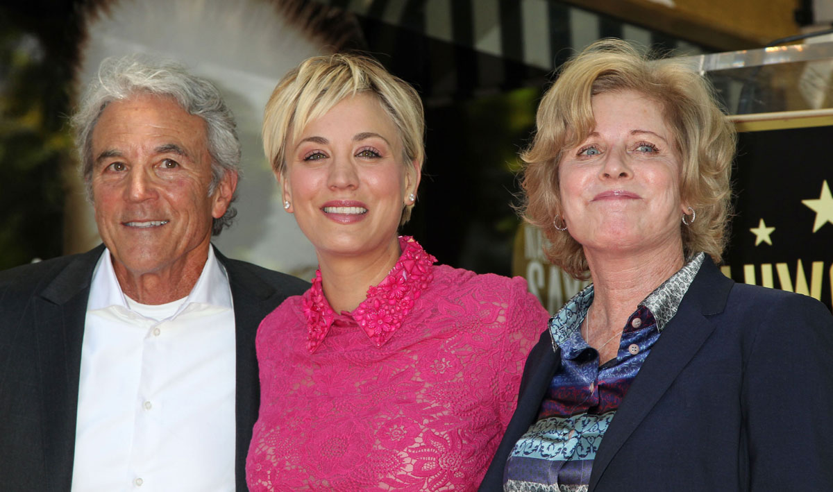 Kaley Cuoco with her parents in 2014 at her Star on the Walk of Fame ceremony