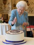 kaltak | Kraliçe Elizabeth dün iptal ettikten sonra Royal Windsor Horse Show'a gitti