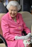 kaltak | Kraliçe Elizabeth, Platinum Jubbly'den önce 'dinlenmek' için Balmoral'a gitti