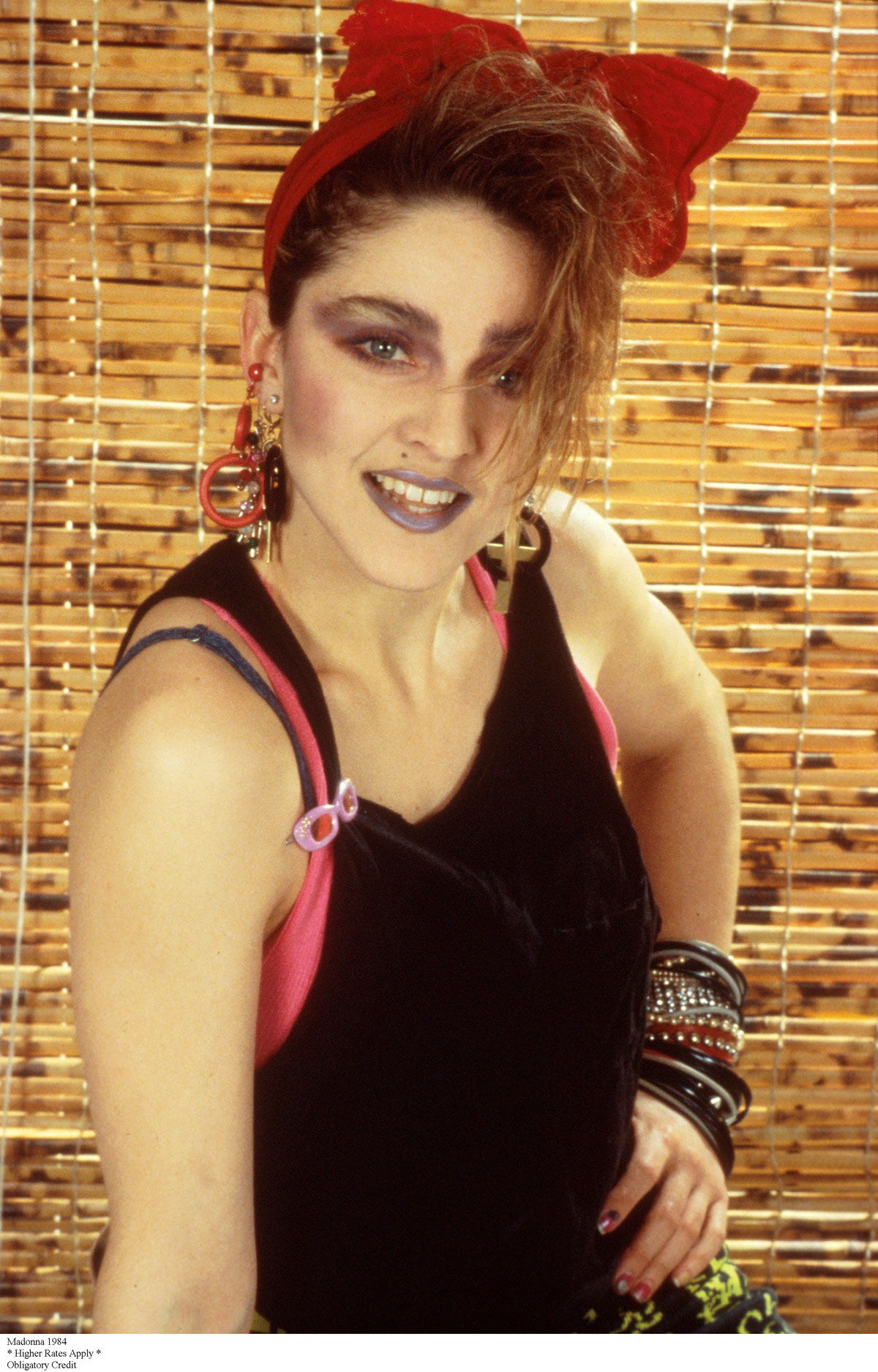 kaltak | Julia Garner, Madonna'nın yönettiği biyografik filmde Madonna'nın rolünü teklif etti