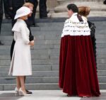 kaltak | Kraliyet yorumcuları: Prens Harry vazgeçtikleri tarafından 'perili' olmalı