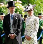 kaltak | Düşes Kate, Royal Ascot'ta Diana'yı 1.970 £ Alessandra Rich elbisesiyle cosplay yaptı