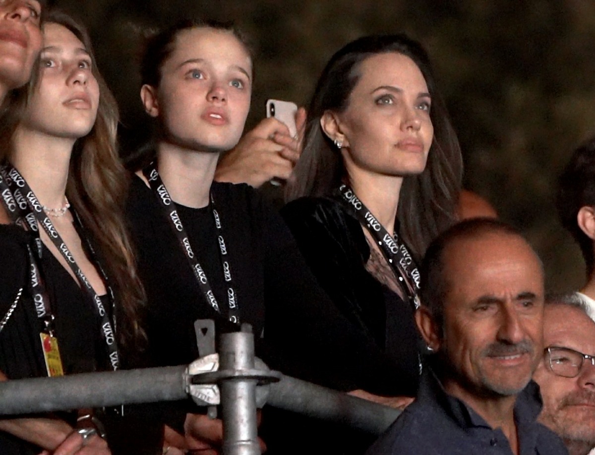kaltak | Angelina Jolie & Shiloh, Måneskin'in Roma'daki konserinde harika zaman geçirdi