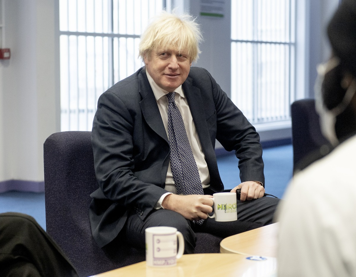 kaltak | Boris Johnson, bir skandal dalgasının ardından Ekim ayında başbakanlıktan istifa edecek