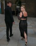 kaltak | Florence Pugh, 'Endişelenme Sevgilim' için 'basın gücünü ciddi şekilde sınırlayacak' omg