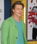 kaltak | Brad Pitt'in 'kaynakları': Angelina Jolie kızgın çünkü 'halk Brad'e tapıyor'