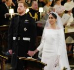 kaltak | Nicholl: QEII, Meghan Markle'ın ikinci düğününde beyaz giymesinden hoşlanmadı