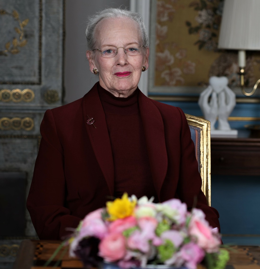 kaltak | Danimarka Kraliçesi Margrethe, kraliyet stilini dört torunundan kaldırdı