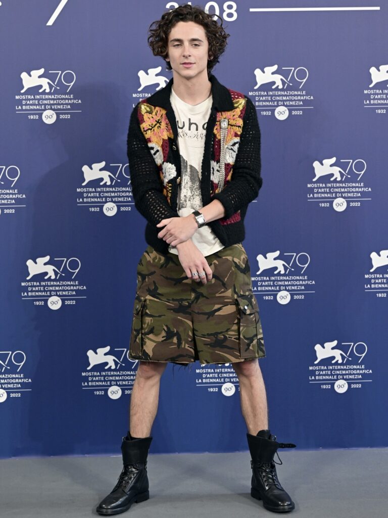 Timothee Chalamet attends the photocall for "Bones and all" at th...