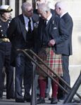 kaltak | Prens Andrew'a 'hasta yaşlı adam' dediği için İskoç bir heckler tutuklandı