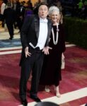 şirret | Elon Musk'ın Twitter Blue'su, birisinin bir ilaç şirketinin hisselerini 8 dolara depolamasına izin verdi.