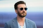 şirret | İnsanlar: 41 yaşındaki Chris Evans, 25 yaşındaki Alba Baptista ile bir yılı aşkın süredir çıkıyor