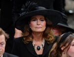 kaltak | Telgraf: Amerikalılar Carole Middleton'ı çok gizli olduğu için seviyor!