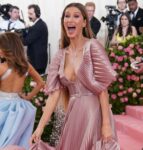 kaltak | Gisele Bundchen, Tom Brady'den körfezin karşısında bir Miami Beach malikanesi satın aldı.