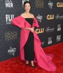 şirret | Cate Blanchett, Eleştirmenlerin Seçimi En İyi Kadın Oyuncu Gong'unu kazandı, Max Mara'yı giydi