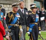şirret | Kral Charles aniden Sussexes'e bir saray dairesi teklif ediyormuş gibi yaptı.
