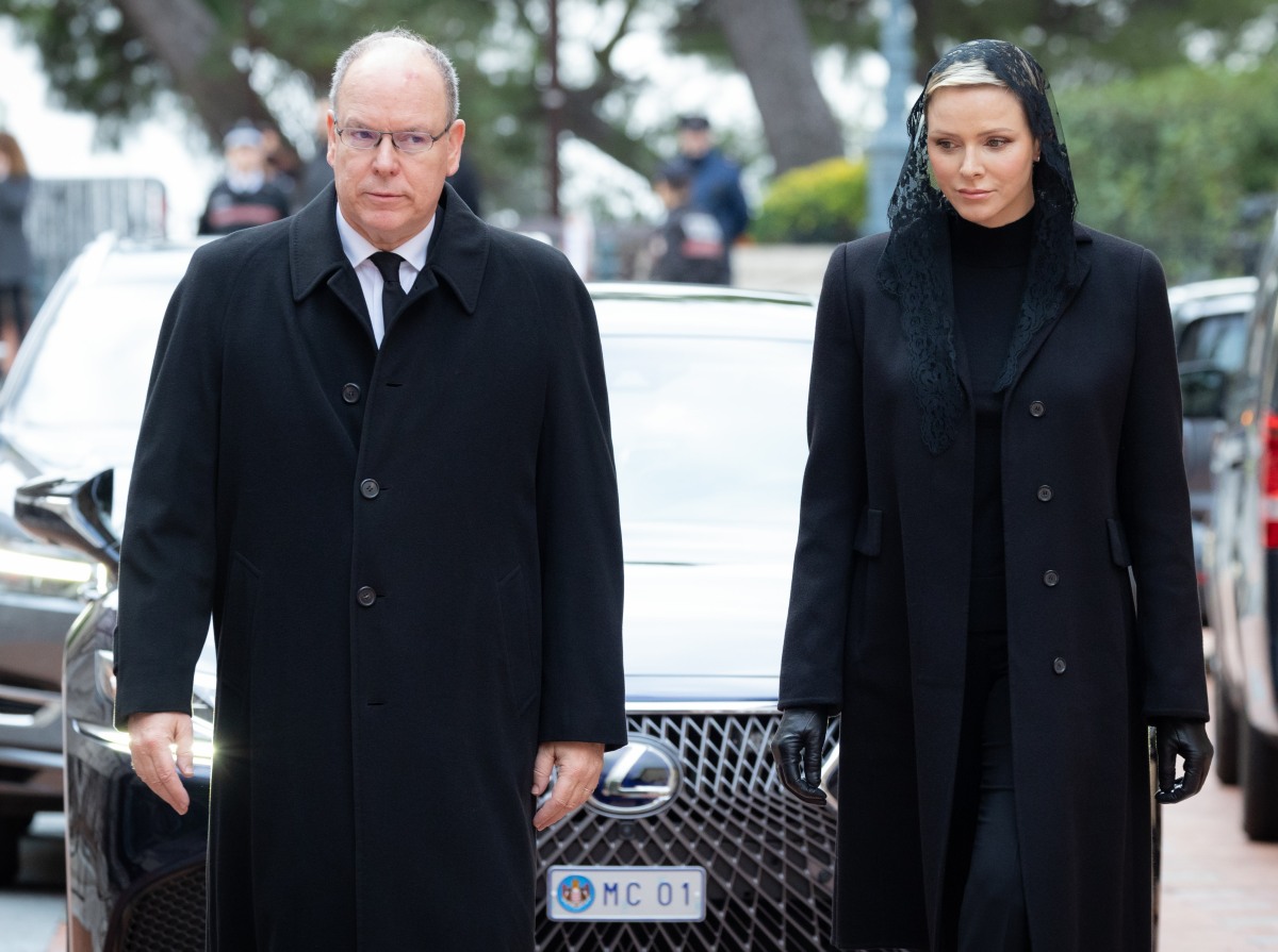 şirret | Prens Albert ve Charlene, Fransızların ayrılık haberlerini 'resmi olarak yalanladı'