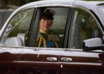 şirret | Kral Charles, Sussexes'i tahliye etmenin 'yara bandı sökmek gibi' olduğunu düşünüyor