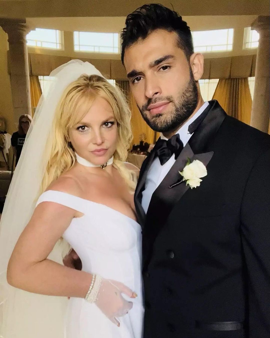 şirret | Sam Asghari, 'evlilik sorunu' hakkında bir rapor için TMZ'ye geri döndü