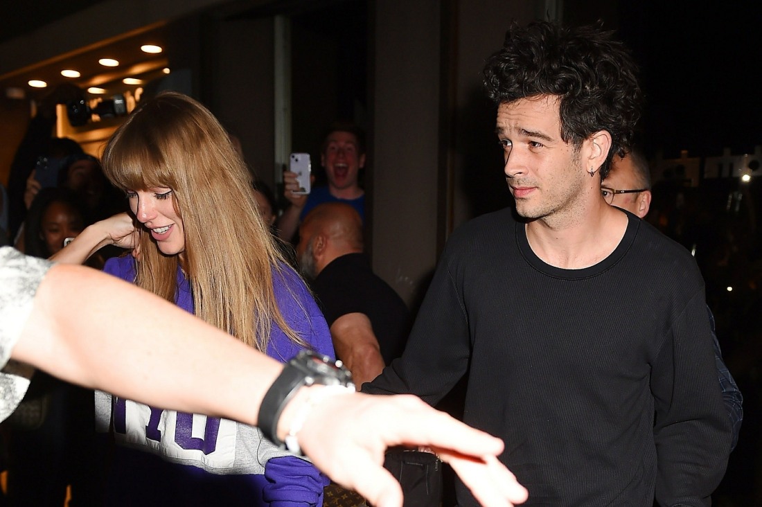 şirret | Taylor Swift ve Matt Healy, NYC'de Electric Lady'de birlikte çıktılar