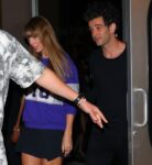 şirret | Joe Alwyn, Taylor Swift'in Matt Healy ile devam etmesi nedeniyle 'kendini hafife alınmış ve perişan hissediyor'