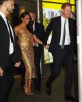 şirret | Sussexes'in sözcüsü: Kovalamacayı H&M'in düzenlediğini öne sürmek 'iğrenç'