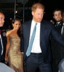 şirret | Düşes Meghan, Women of Vision Awards'da altın Johanna Ortiz giydi