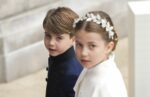 şirret | Prens William ve Kate, ailenin taç giyme törenine geç kalmasından çocukları sorumlu tuttu.