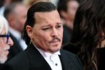 şirret | Johnny Depp, filminin Cannes Film Festivali galasında ayakta alkışlandı.