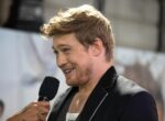 şirret | Joe Alwyn, Taylor Swift'in Matt Healy ile devam etmesi nedeniyle 'kendini hafife alınmış ve perişan hissediyor'